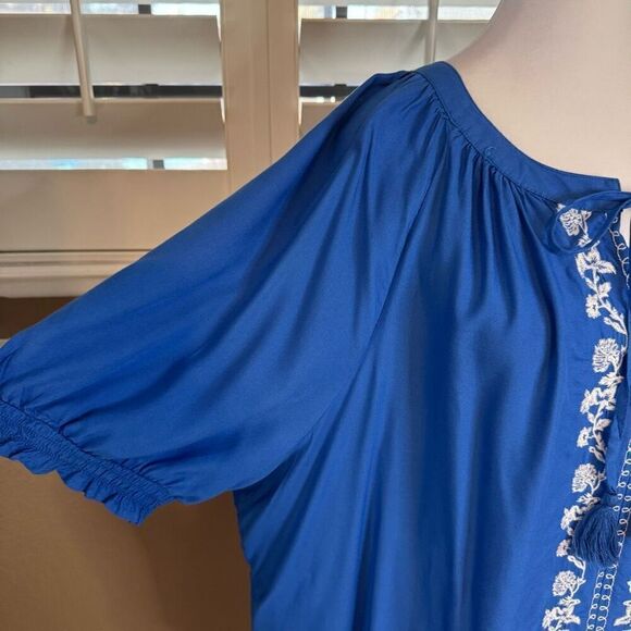 Lane Bryant Women's 22/24 Smock Sleeve Embroidered Tunic Top Blue White Beachy - Picture 3 of 8